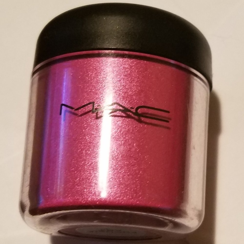 MAC Cosmetics Shadow Pigment, Fuchsia, RARE